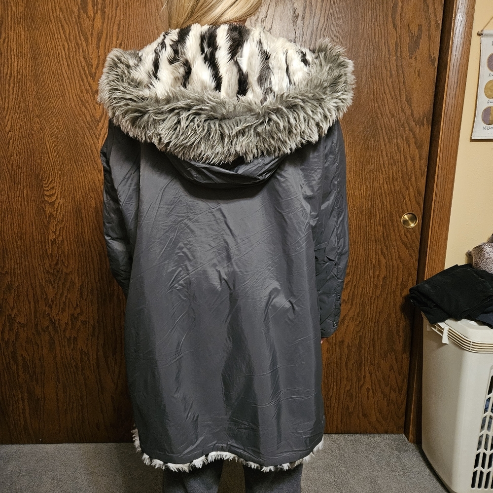 Women's light weight jacket